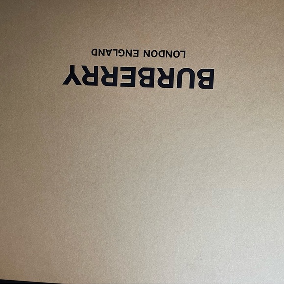Burberry box - Picture 2 of 2